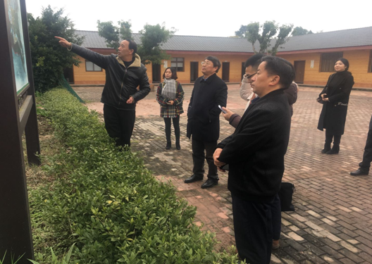 探索鄉(xiāng)村振興新模式，爭(zhēng)當(dāng)鄉(xiāng)村振興排頭兵——我院助力“中華龍鄉(xiāng)”重慶銅梁區(qū)高位推進(jìn)鄉(xiāng)村振興戰(zhàn)略