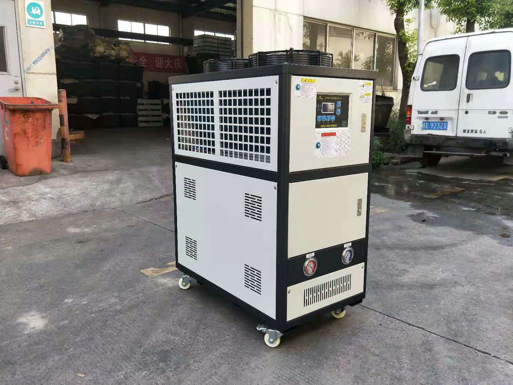 風冷式冷水機