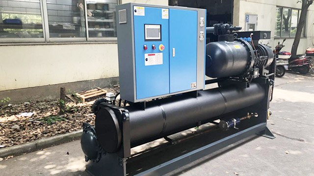 制冷劑不足對冷水機組制冷系統有何危害？