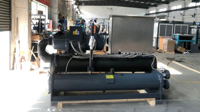 單機頭水冷擠出螺桿式冷水機廠家