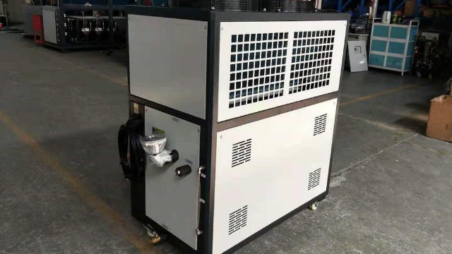 冷水機廠家運行經驗分享